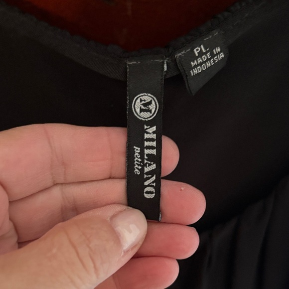 Milano petite large Black tiered Women's Blouse in excellent condition - Picture 2 of 4